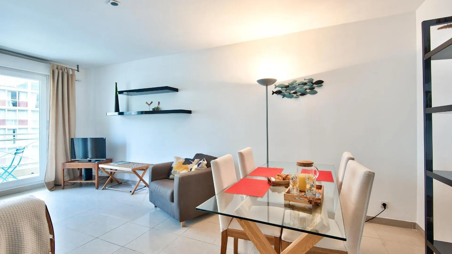 2P Balcon Vue Mer Yourhosthelper 2 Mins De La Mer Nizza Francia