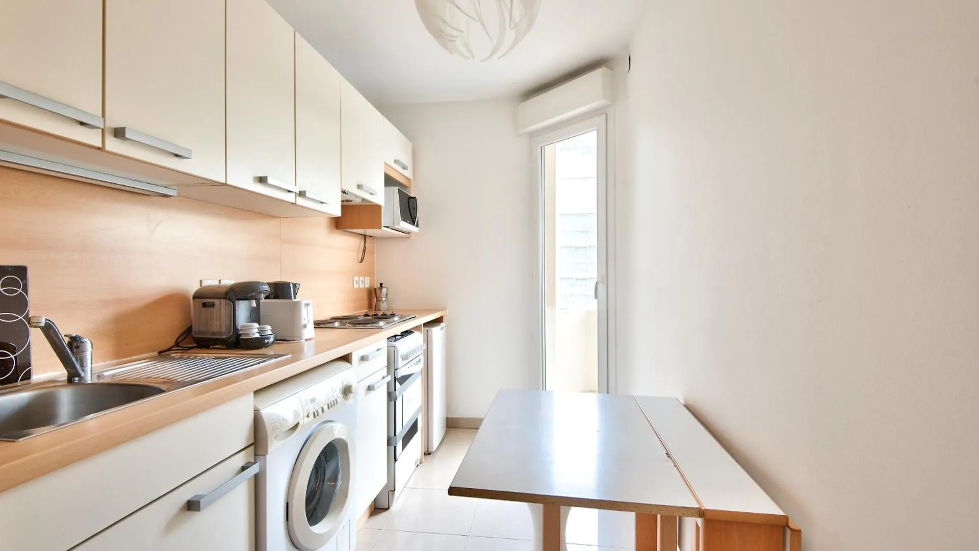 2P Balcon Vue Mer Yourhosthelper 2 Mins De La Mer Nizza
